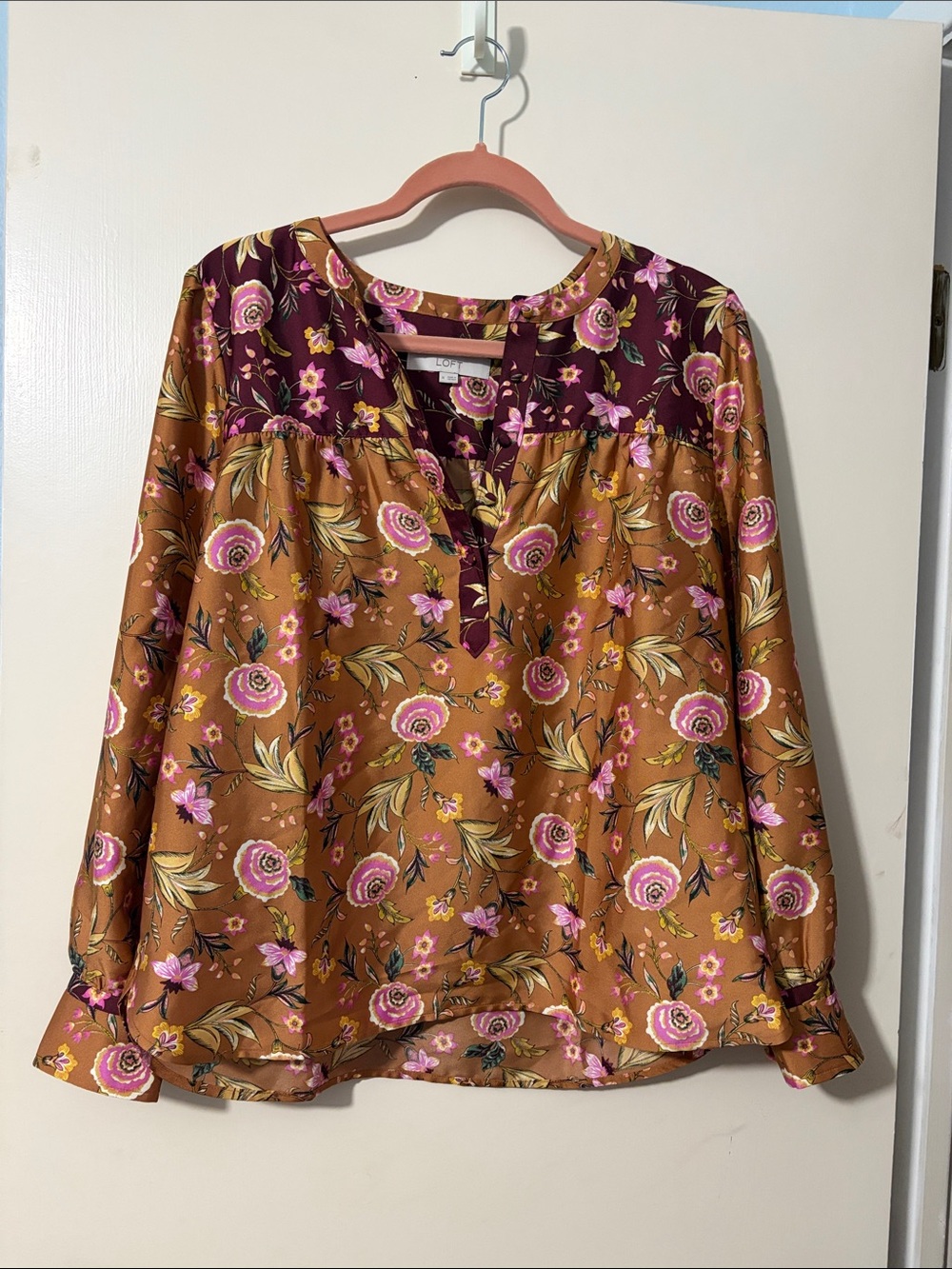 Loft Size Medium women’s floral blouse